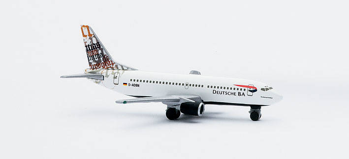 Deutsche BA Boeing 737-300 "Schrifttanz"