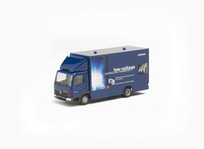 Mercedes-Benz Atego case truck