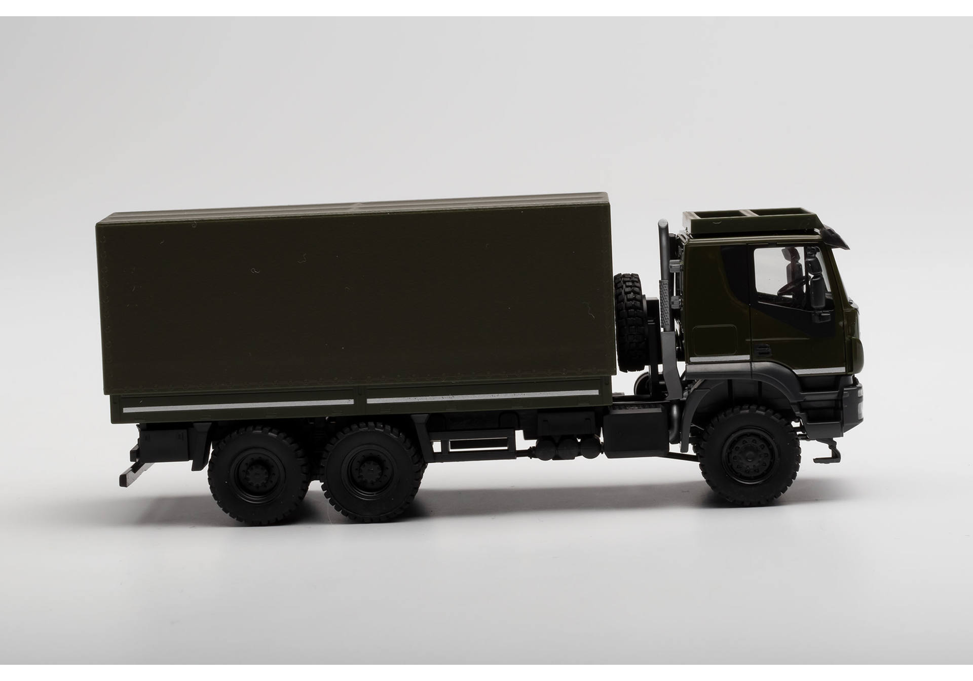 Iveco Trakker 6x6 Pritsche/Plane „Bundeswehr“