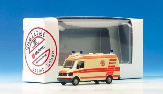 Mercedes-Benz 207 D RTW special box