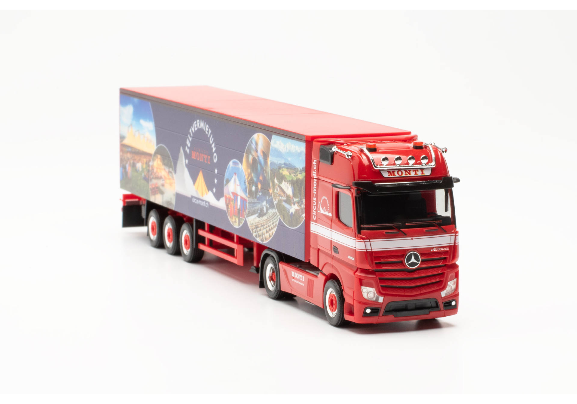 Mercedes-Benz Actros '18 Gigaspace curtain canvas semitrailer truck "Circus Monti"