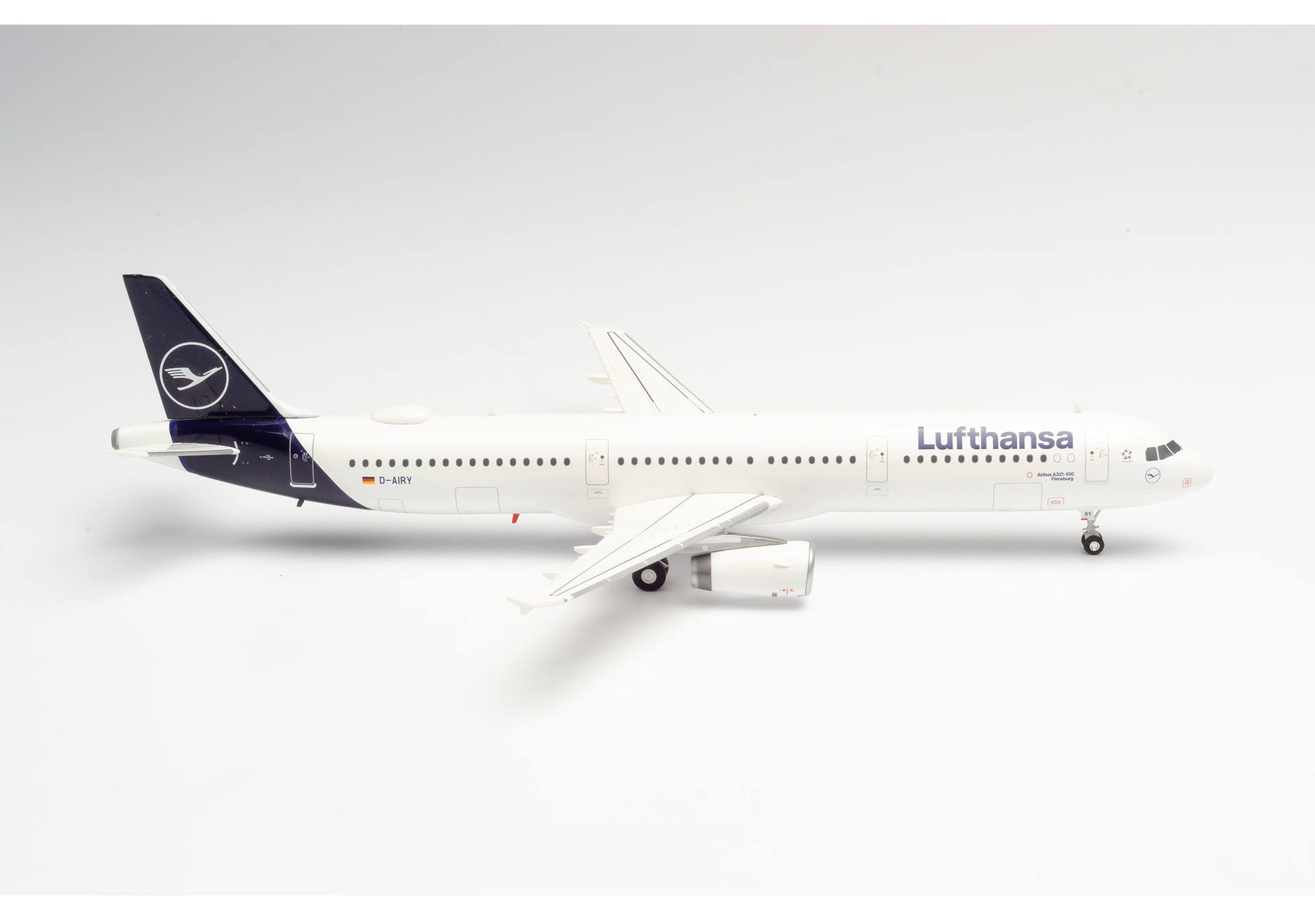 Lufthansa Airbus A321 "Die Maus"