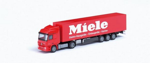 Mercedes-Benz Actros L '02 case saddle train