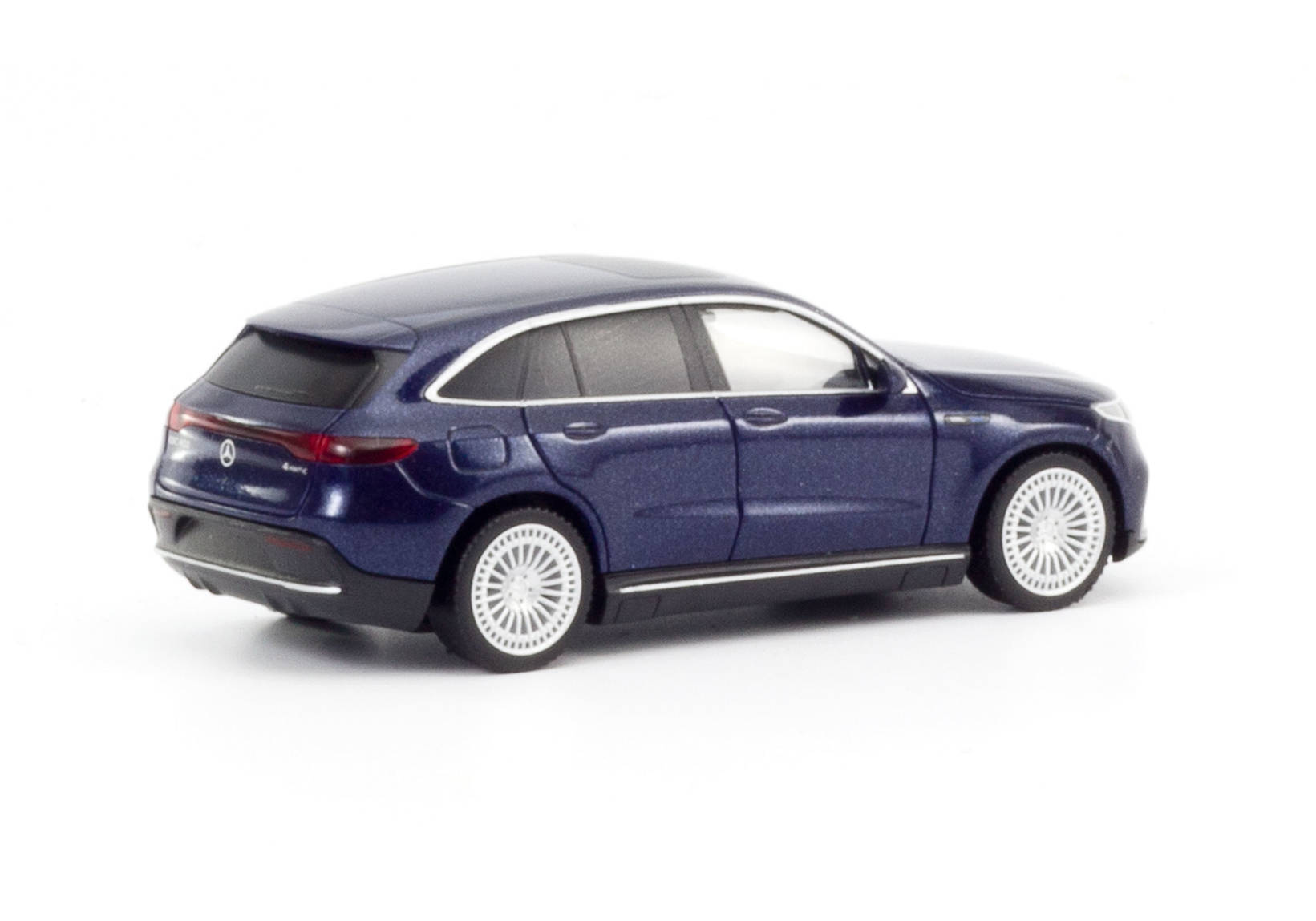 Mercedes-Benz EQC AMG, cavansitblau metallic erstes Elektro-SUV von Mercedes-Benz