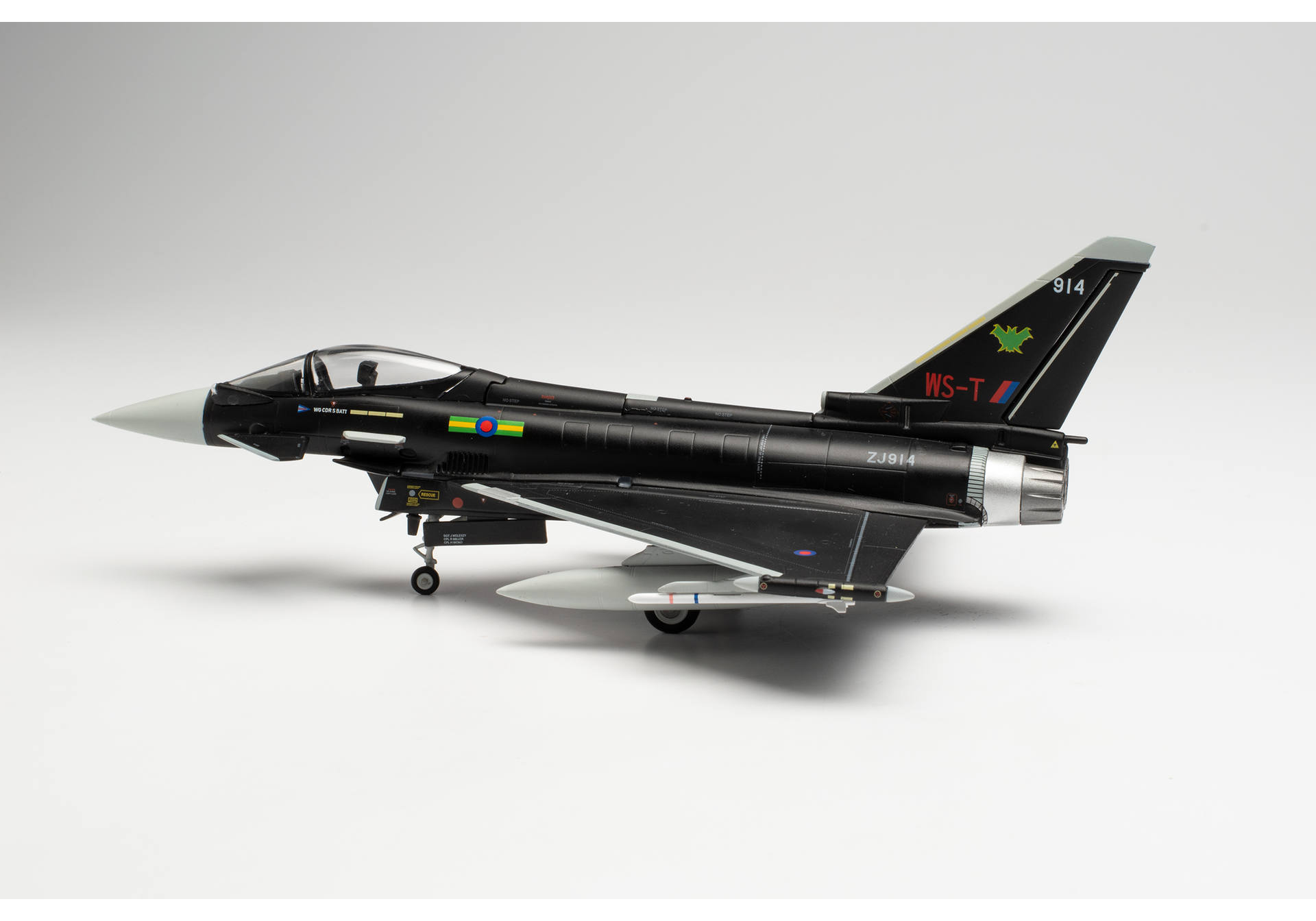 Eurofighter Typhoon - No IX(B) Squadron, RAF Lossiemouth - “Batman” Agressor scheme – ZJ914 / WS-T