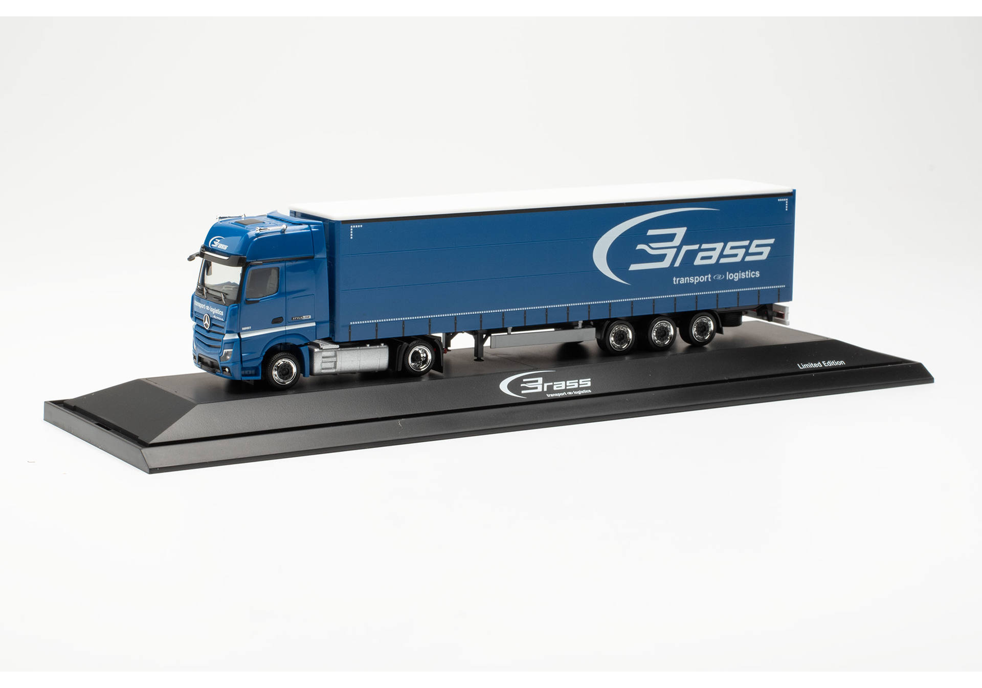Mercedes-Benz Actros L 18 Gigaspace volume curtain canvas semitrailer "Brass"