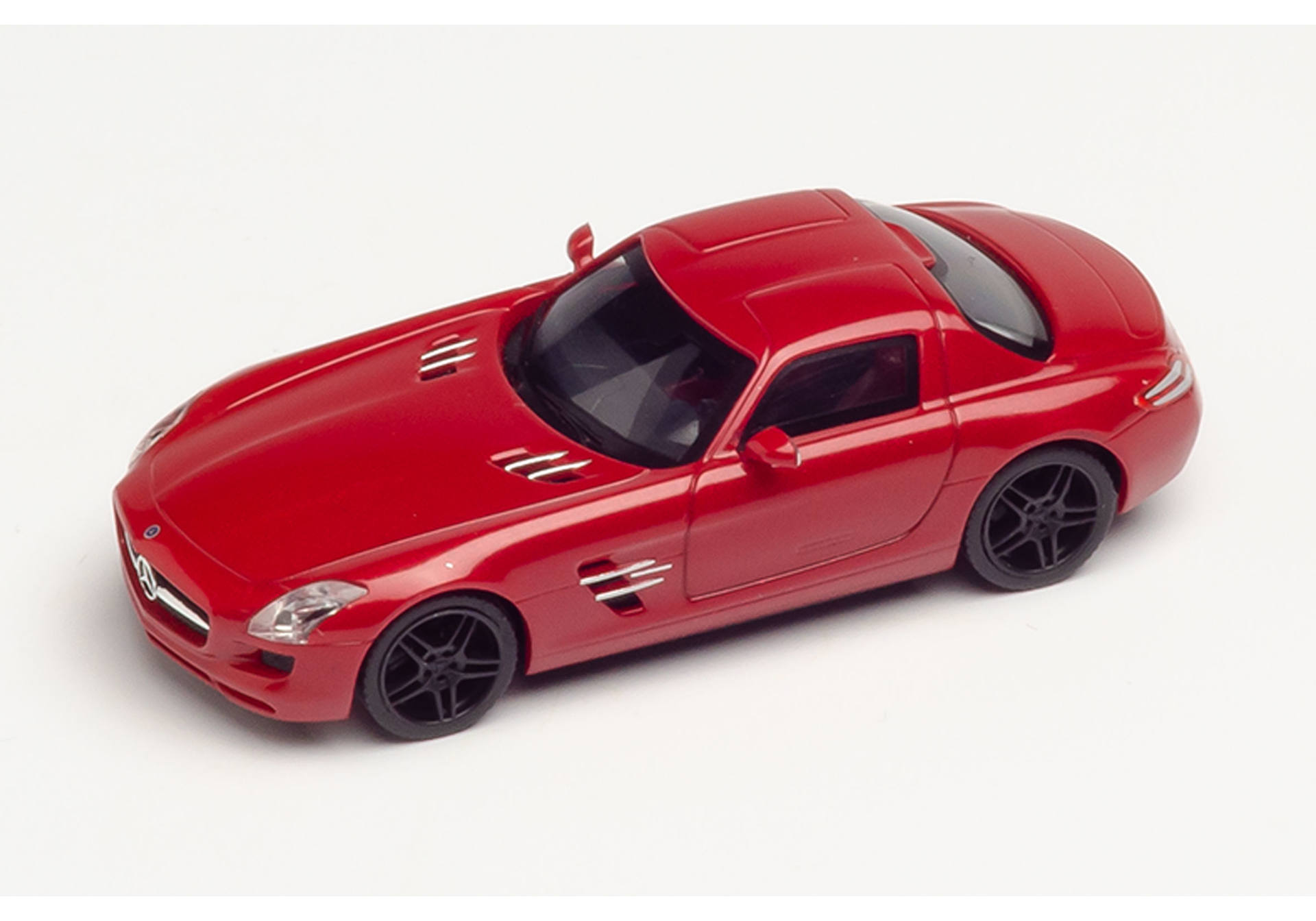 Mercedes-Benz SLS AMG,Le Mans rot metallic mit schwarzen Felgen
