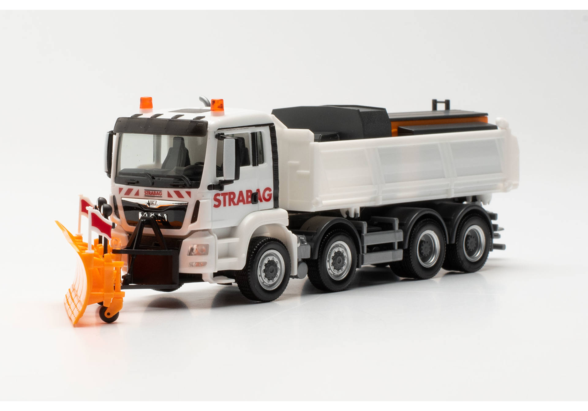 MAN TGS 4-achs Meiller-Kipper „STRABAG Winterdienst“