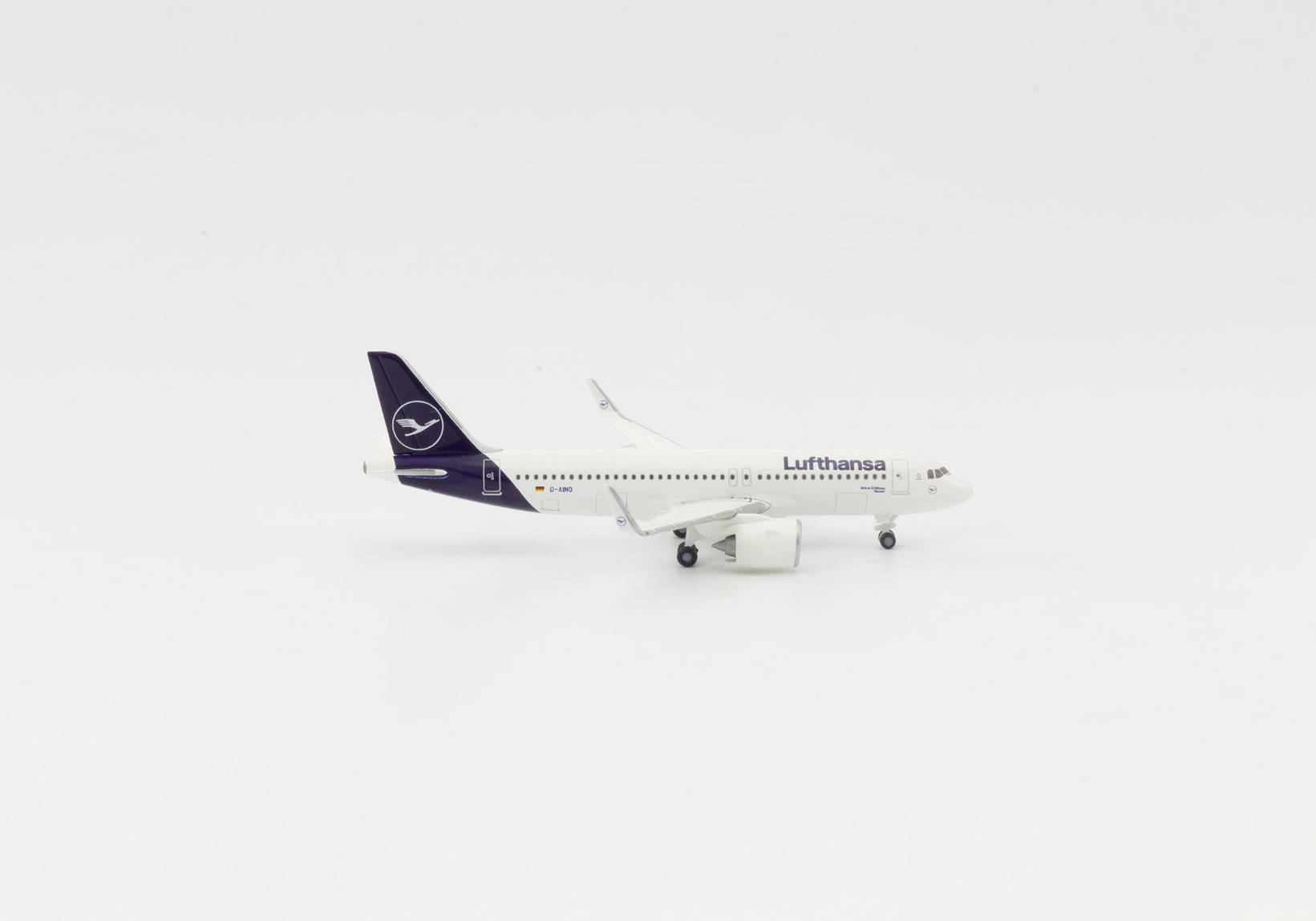 Lufthansa Airbus A320neo - new colors "Rastatt"