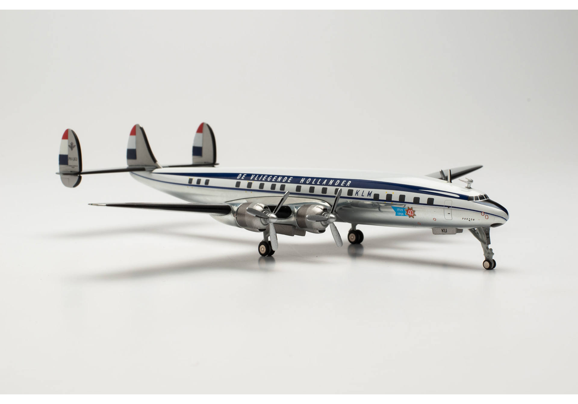 KLM Lockheed L-1049C Super Constellation – PH-LKU “Photon”