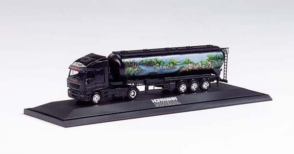 Iveco stralis silo saddle train