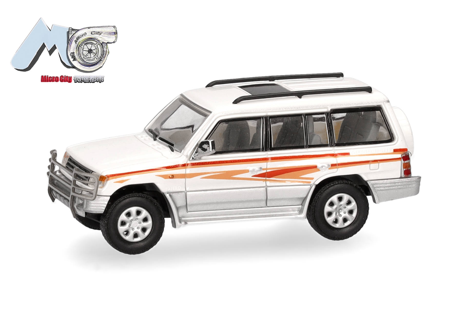 MicroCity: Mitsubishi Pajero, white