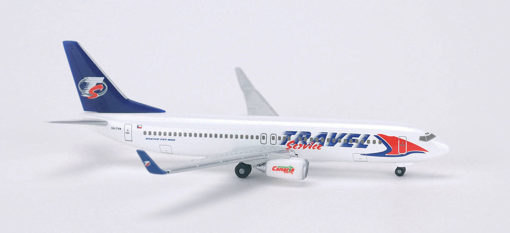 Travel Service Boeing 737-800