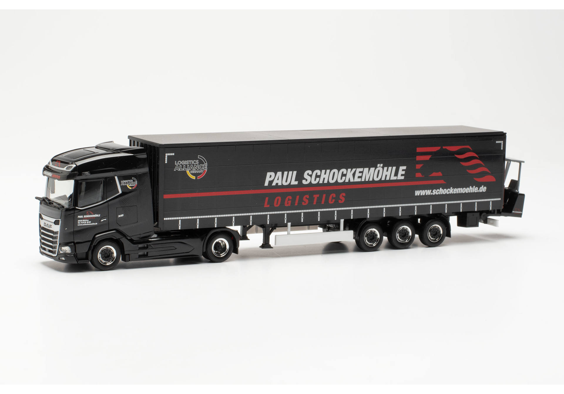 DAF XG curtain canvas semitrailer with mounted forklift "Paul Schockemöhle Logistics"