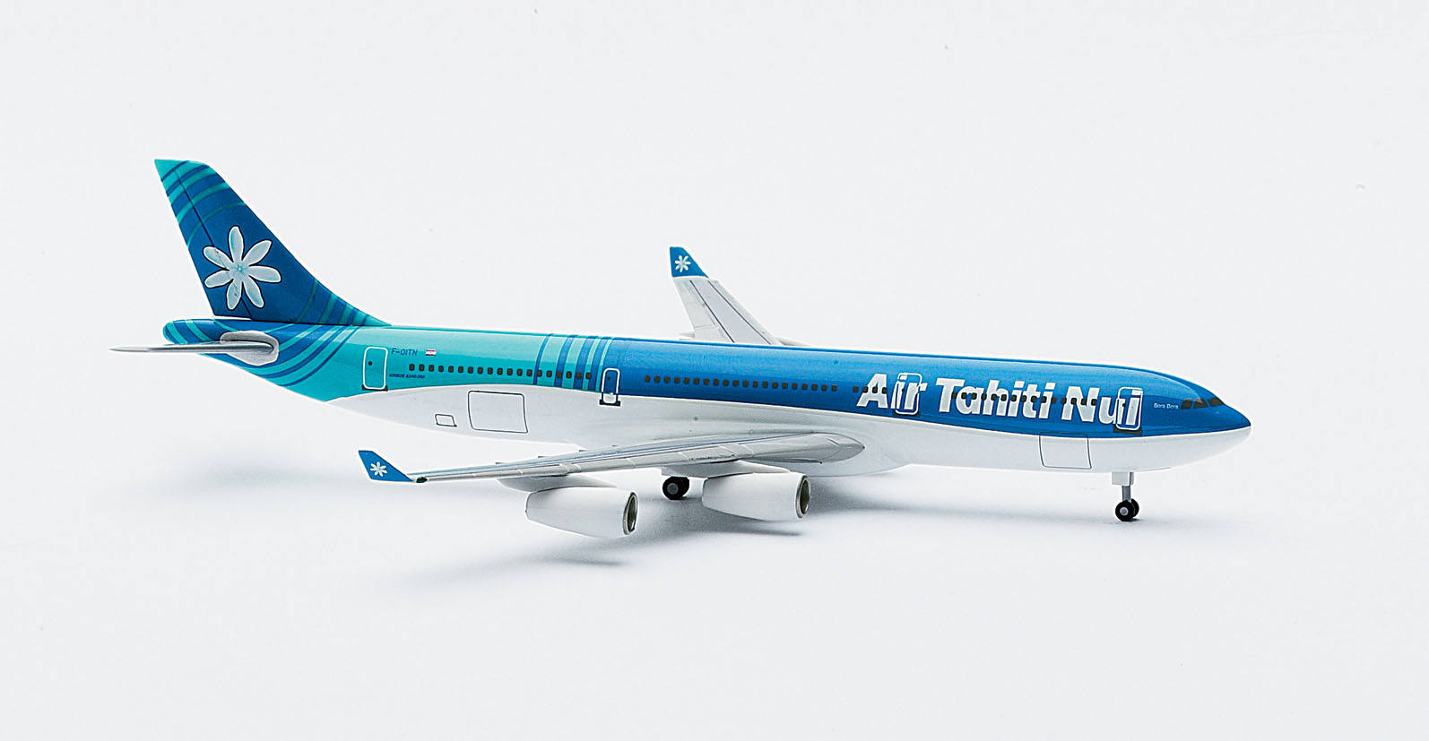 Air Tahiti Nui Airbus A340-200