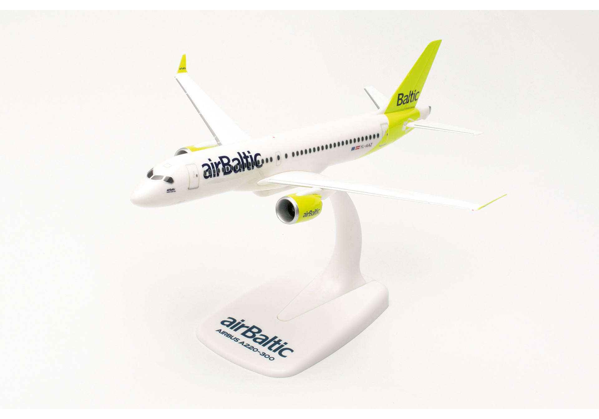 airBaltic Airbus A220-300 – YL-AAZ