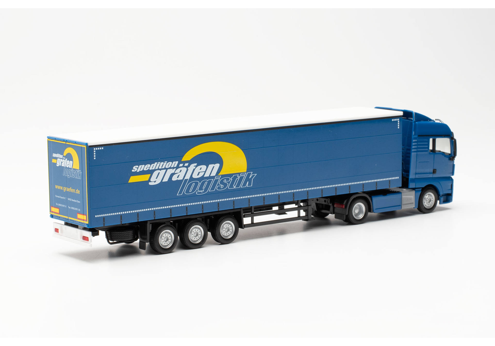 MAN TGX XLX curtain canvas semitrailer truck Gräfen