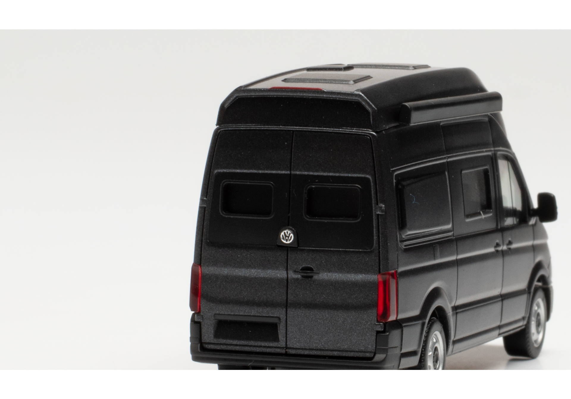 VW Crafter Grand California 600, Indiumgrau Metallic