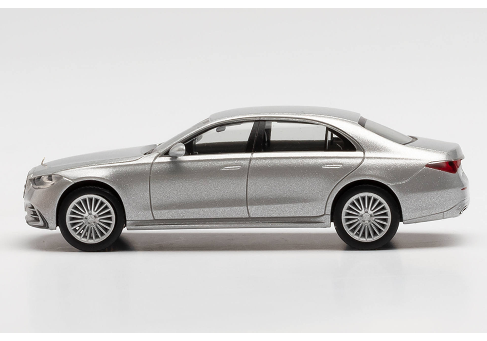 Mercedes-Benz S-Klasse, Irridium silver