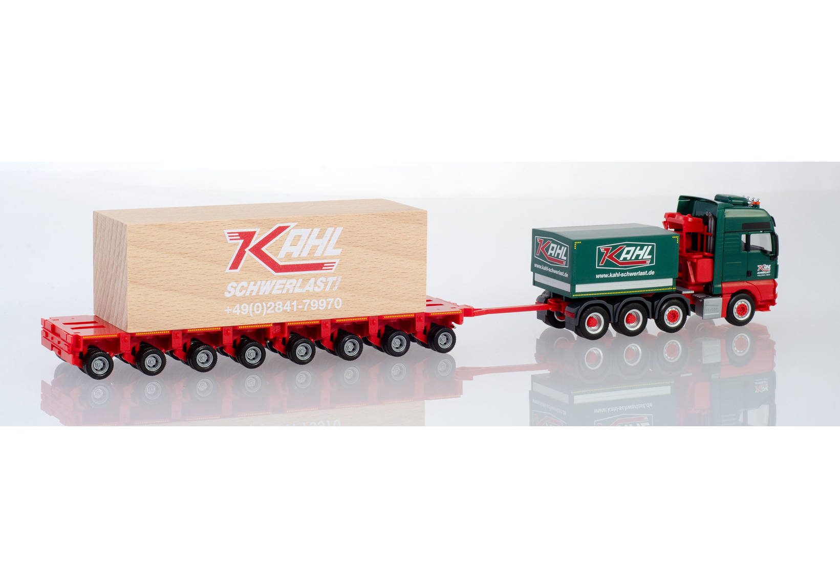 MAN TGX XXL Schwerlastzug mit Ballastpritsche und Ladung "Kahl Schwerlast" (Nordrhein-Westfalen / Moers)