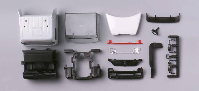 Mercedes-Benz Actros L driver's cabin with side skirting (incl. rear-view mirror)Content: 2 pcs.