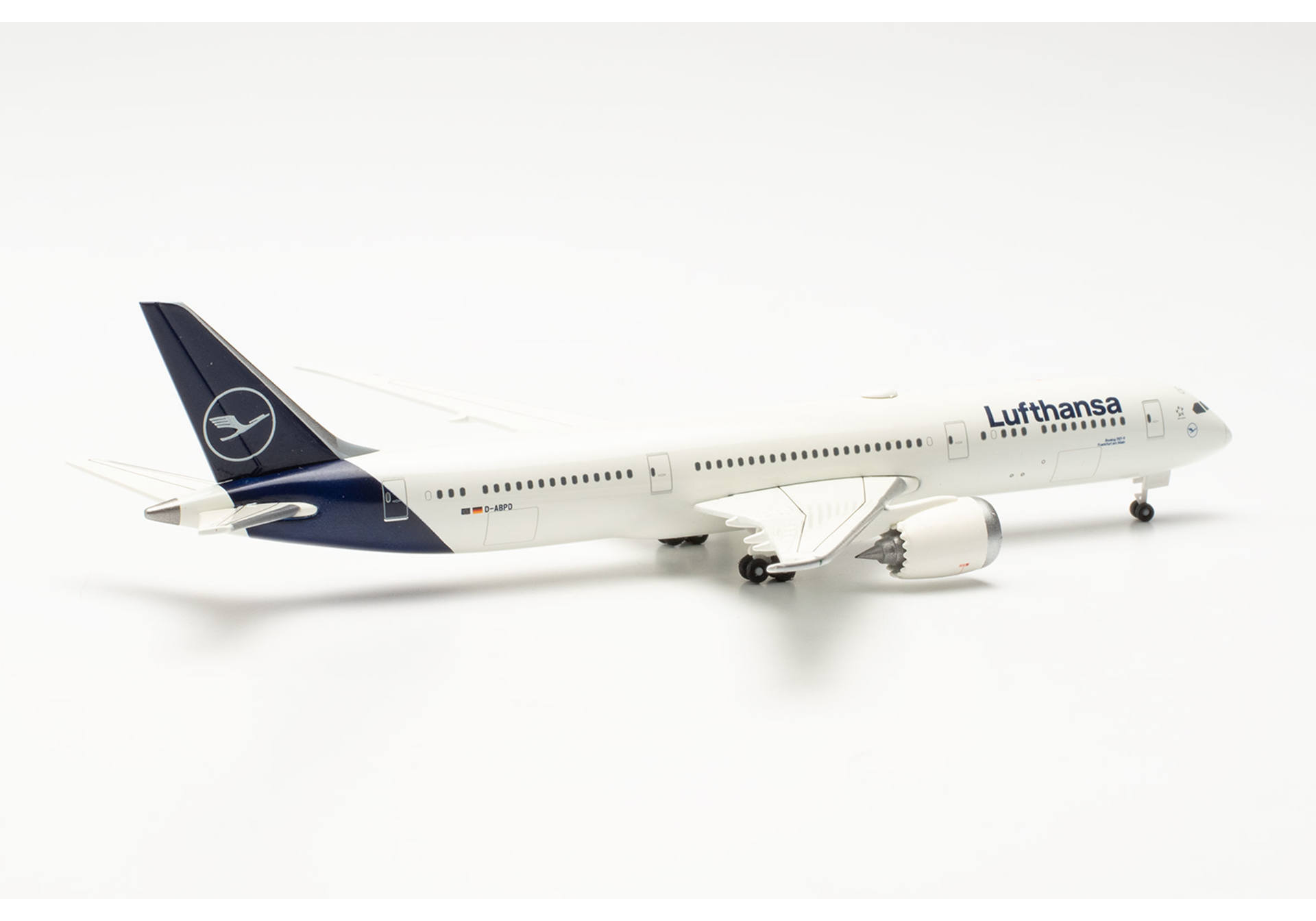 Lufthansa Boeing 787-9 Dreamliner - D-ABPD "Frankfurt"