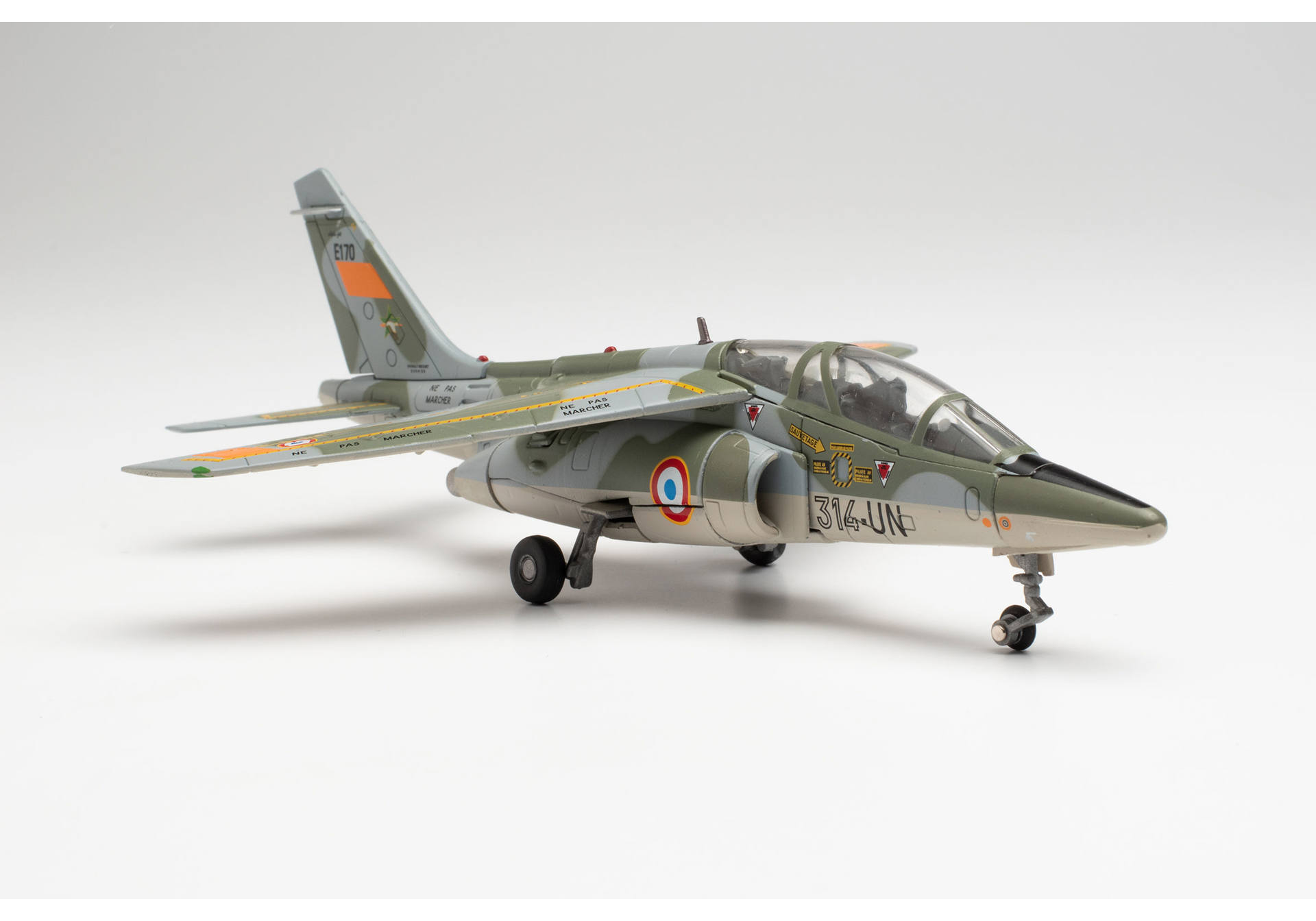 French Air Force– Ecole de l'Aviation de Chasse - EAC 00.314, Base aérienne 705, Tours