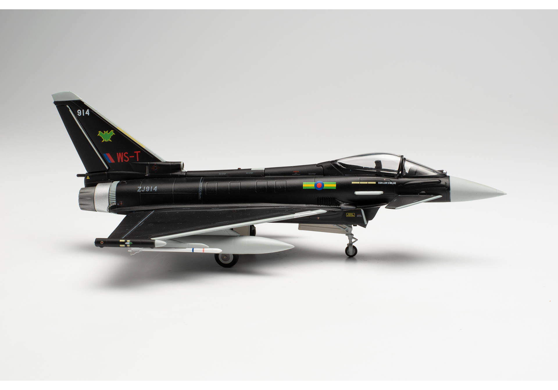 Eurofighter Typhoon - No IX(B) Squadron, RAF Lossiemouth - “Batman” Agressor scheme – ZJ914 / WS-T