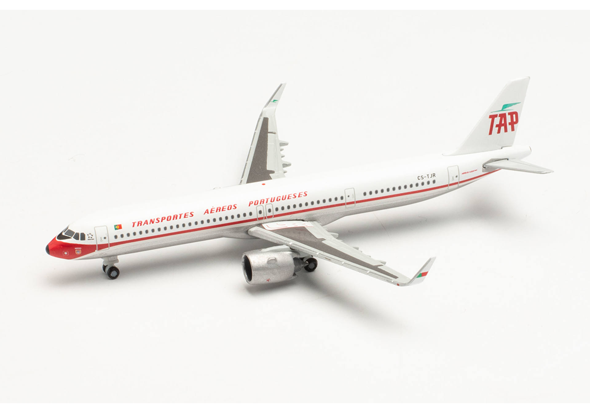 TAP Air Portugal Airbus A321neo - Retro anniversary colors – CS-TJR