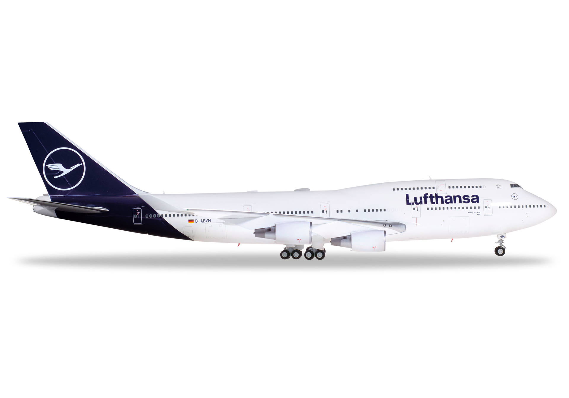 Lufthansa - new 2018 colors Boeing 747-400