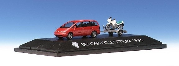 VW VW Sharan with trailer and motorcycle