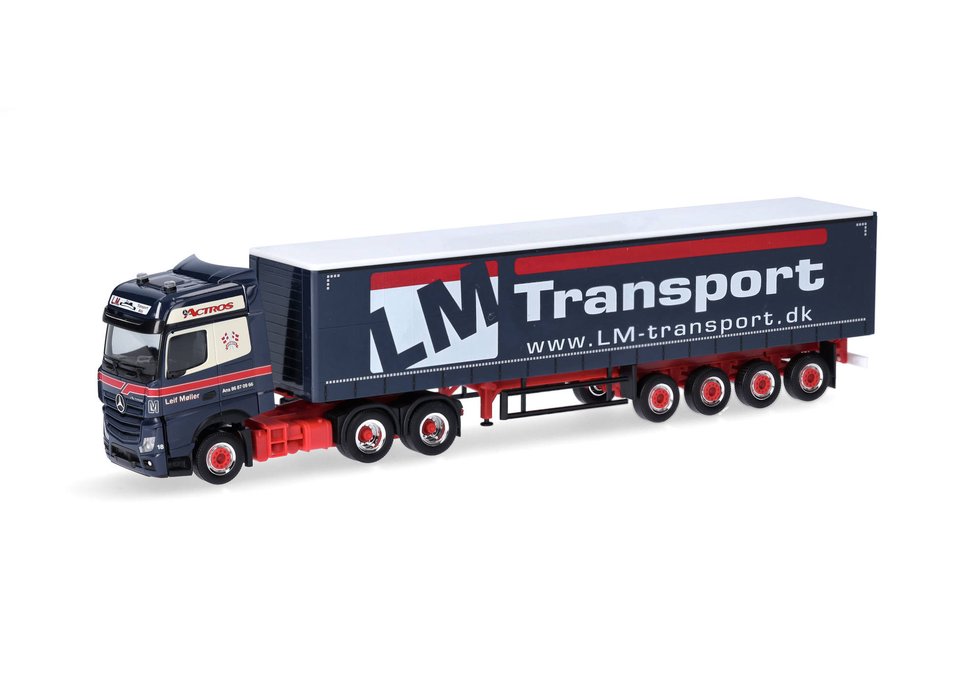 Mercedes-Benz Actros Bigspace curtain canvas semitrailer with fork lifter "Leif Møller" (Dänemark/Silkeborg)
