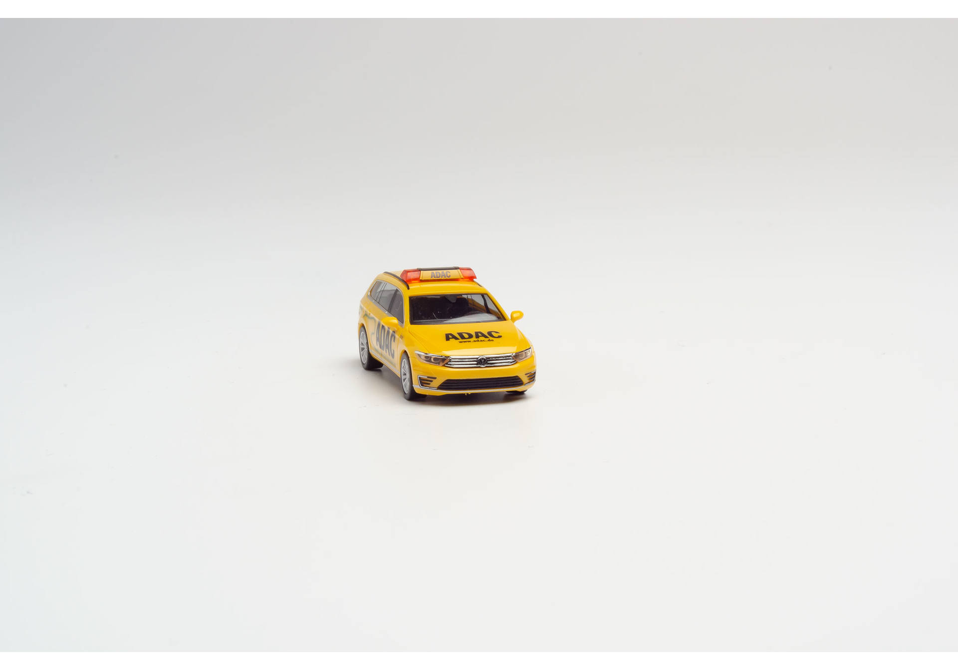 VW Passat Variant GTE "ADAC"