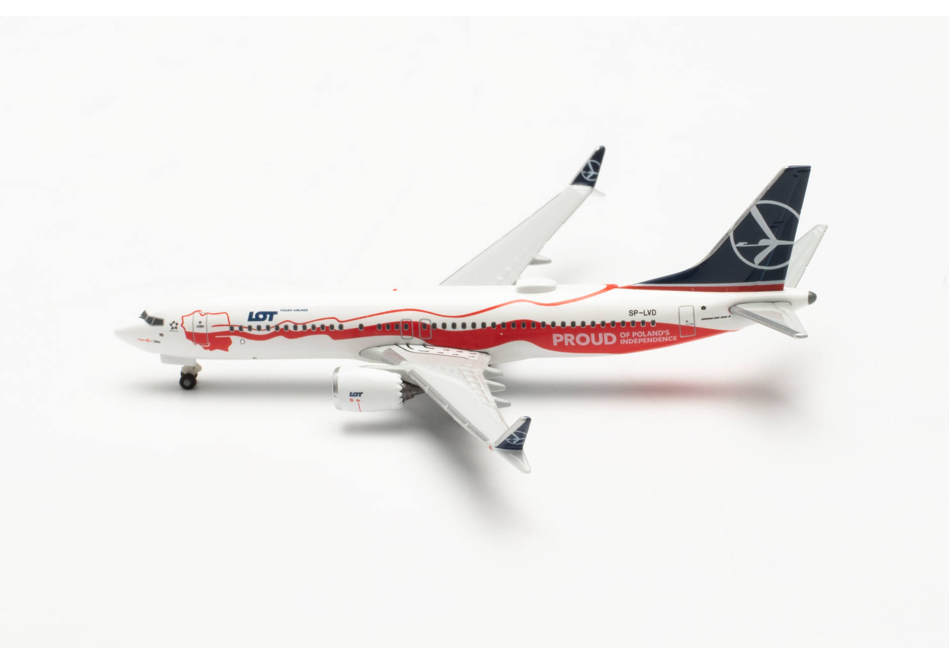 LOT Polish Airlines Boeing 737 Max 8 “Proud of Poland‘s Independence” – SP-LVD