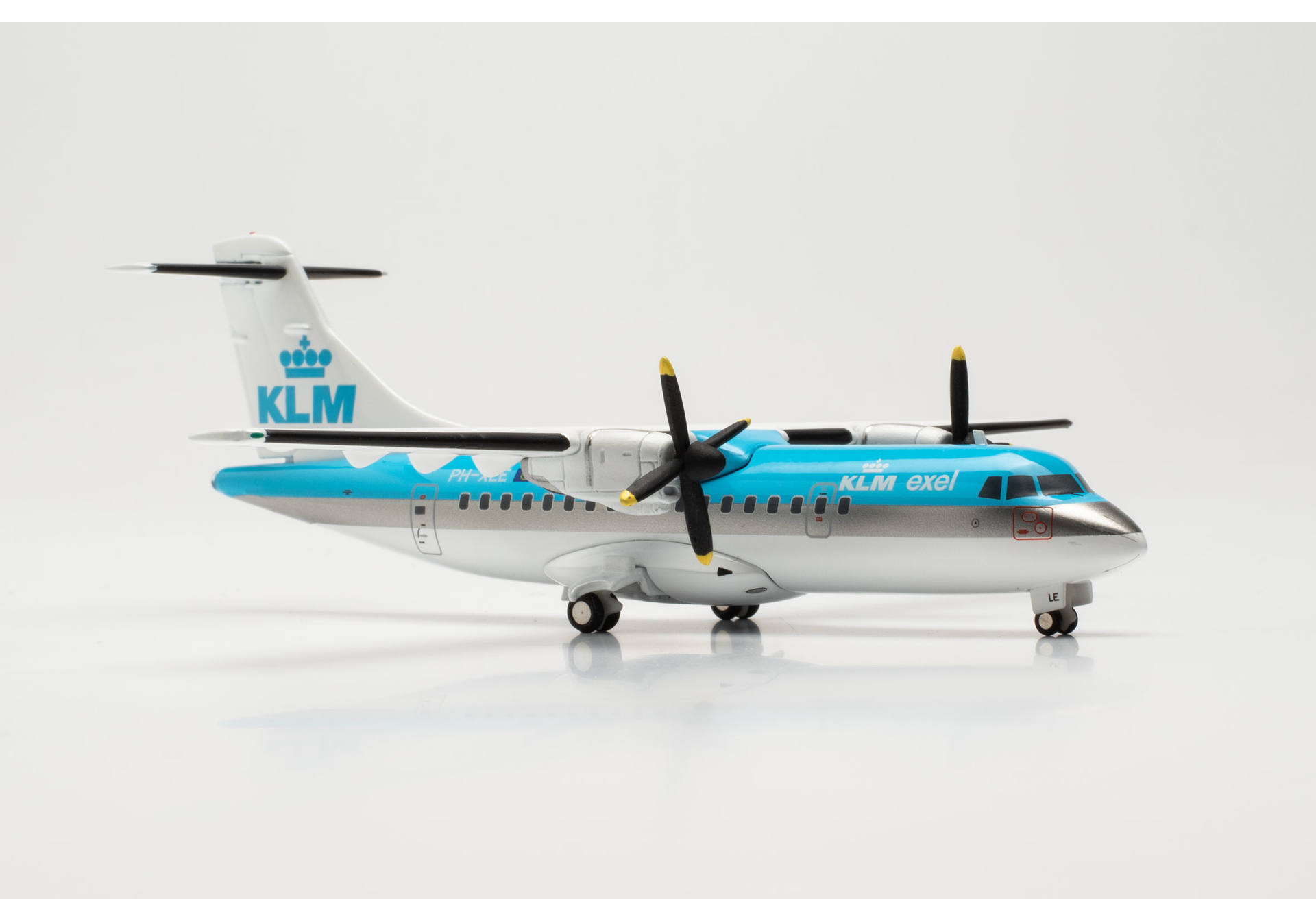 KLM Exel ATR-42-300 – PH-XLE