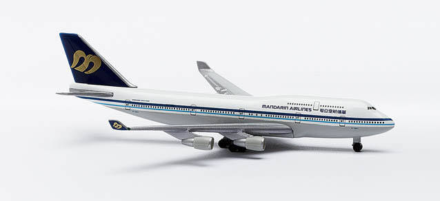 Mandarin Airlines Boeing 747-400