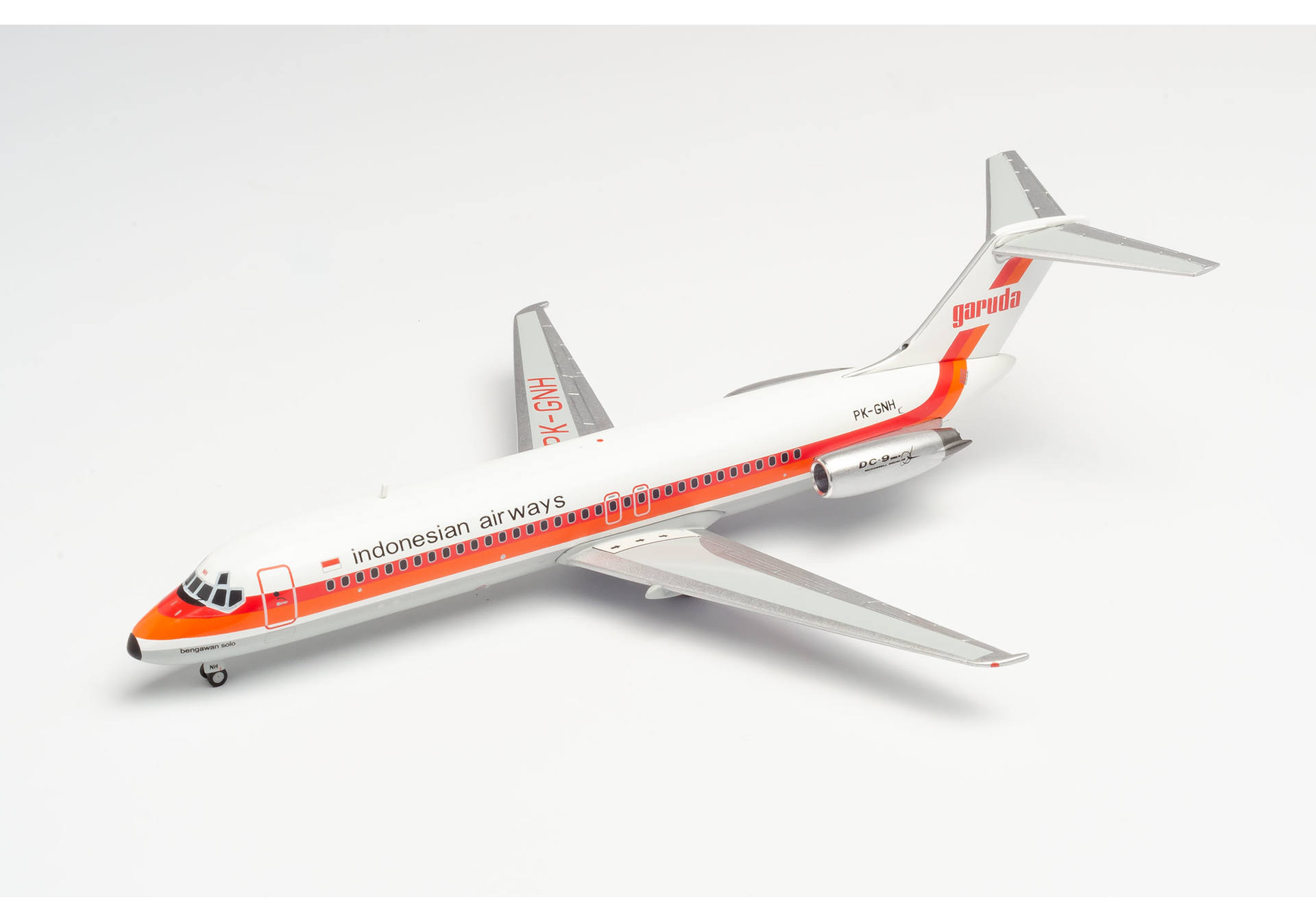 Garuda Indonesia McDonnell Douglas DC-9-30 "Bengawan Solo"