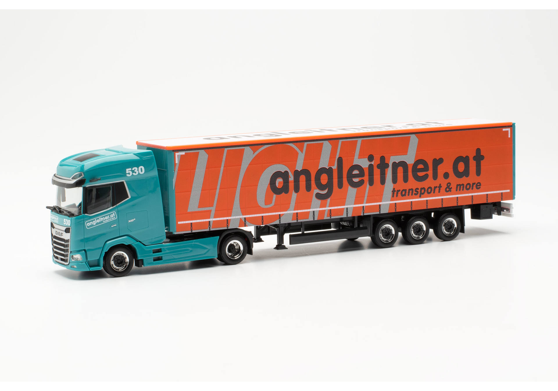 DAF XG+ curtain canvas semitrailer "Angleitner" (Austria)