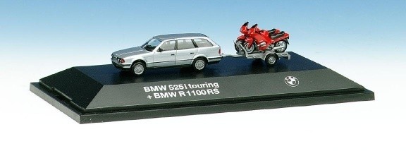 BMW 5 Series Touring with trailers and 2 motorcycles