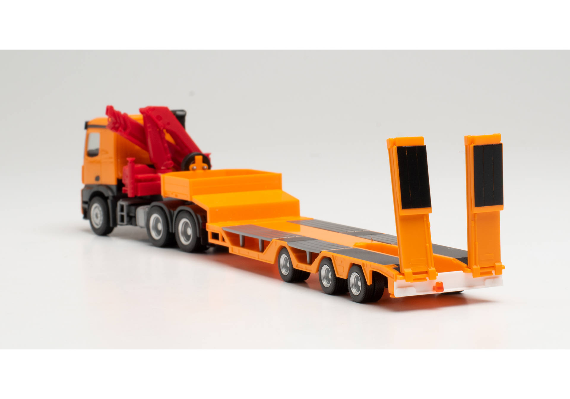 Mercedes-Benz Arocs Classic 6×4 with loading crane all-rounder semitrailer tractor, municipal orange