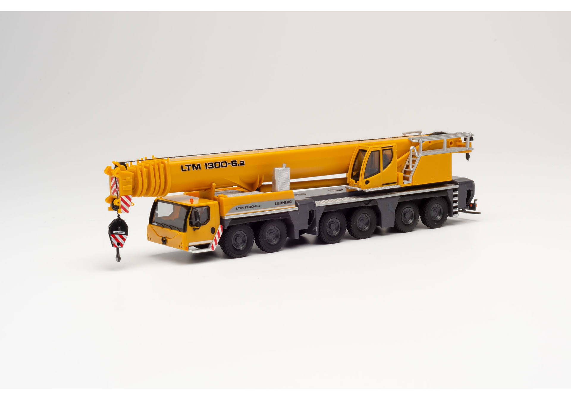 Liebherr Mobilkran LTM 1300-6.2 "Liebherr"