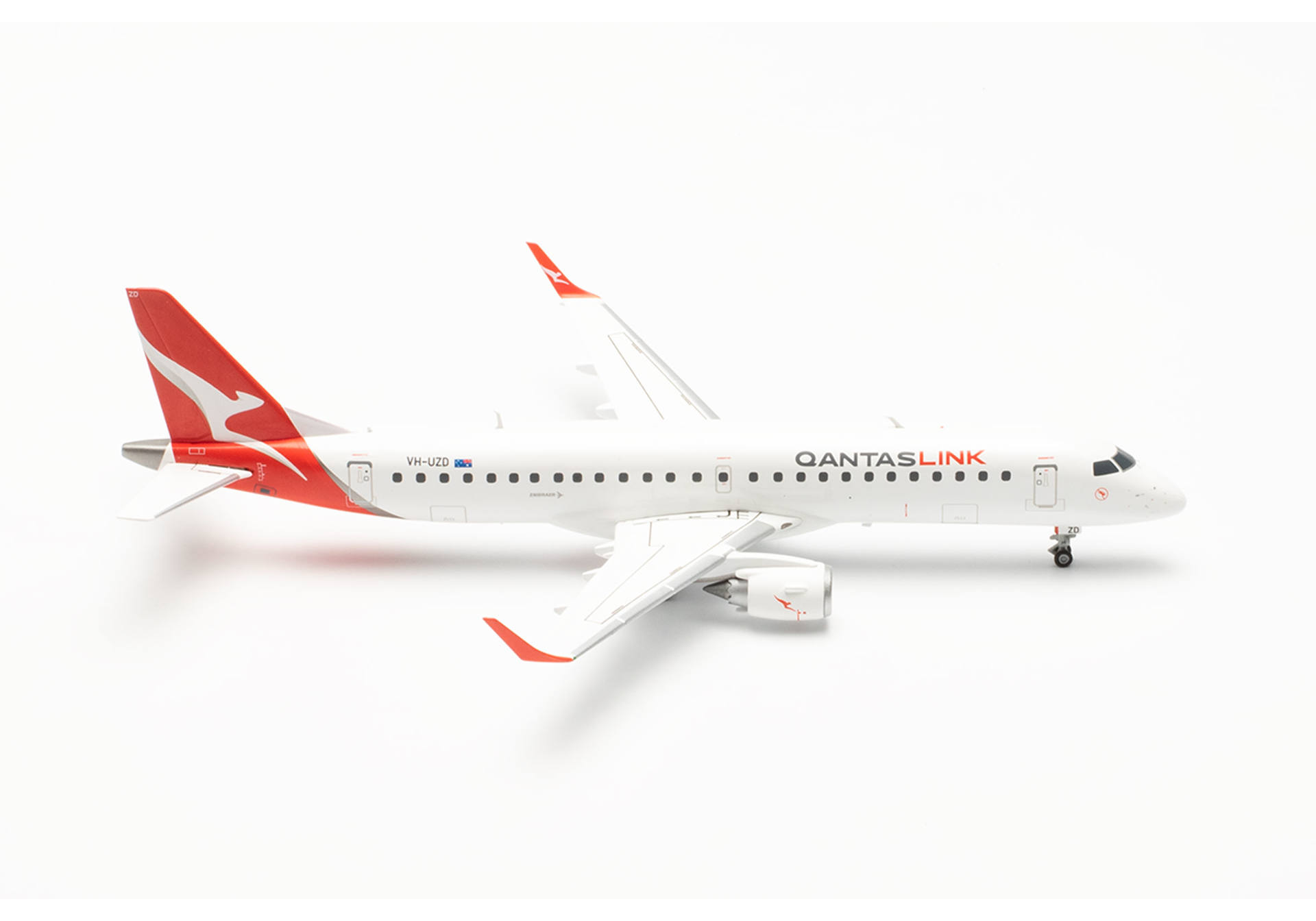 QantasLink Embraer E190 – VH-UZD