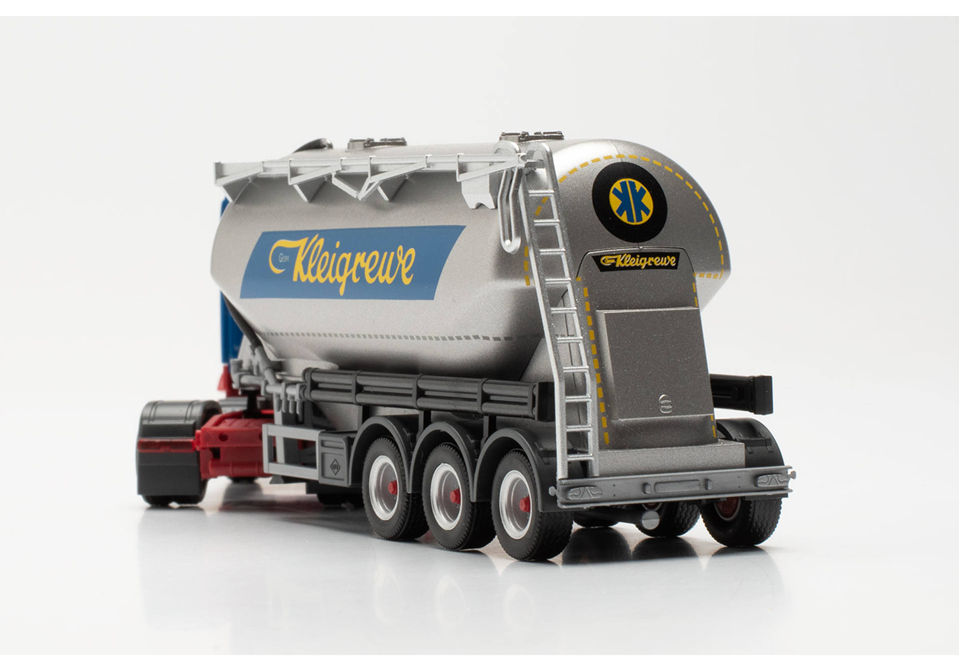 Mercedes-Benz Actros Streamspace 2.3 bulk silo semitrailer truck „Kleigrewe“ (Northrhine-Westphalia/Ennigerloh)