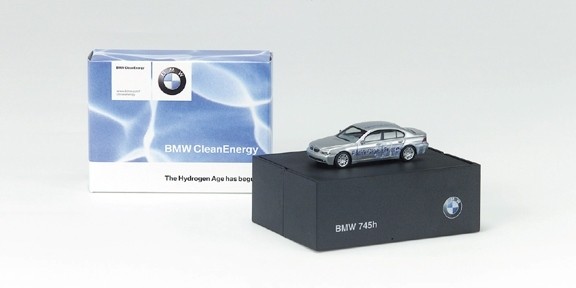 BMW 745 H; Special box