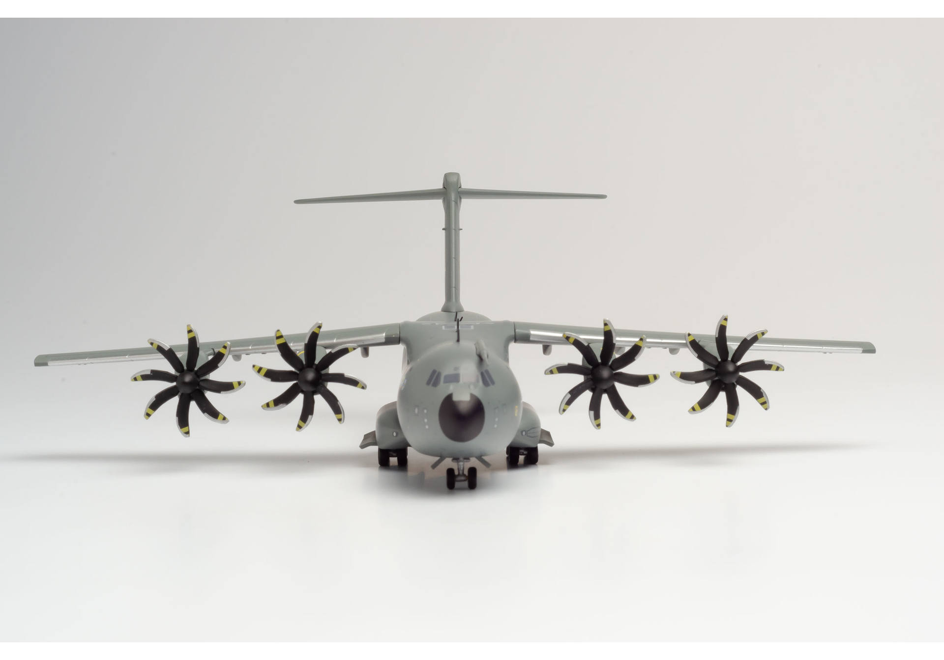 French Air Force (Armée de l´Air) Airbus A400M Atlas "Touraine“, Base Aérienne 123, Orléans-Bricy „10.000 Hours“
