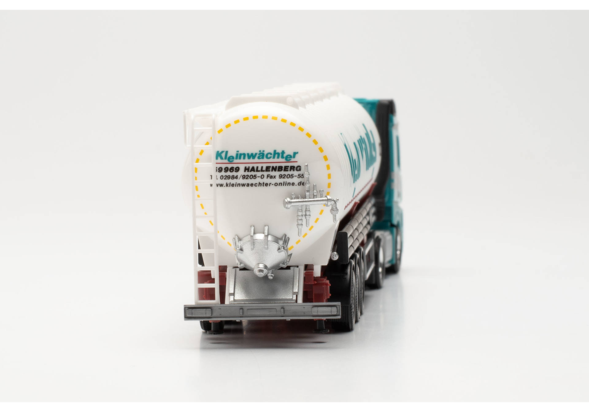 Mercedes-Benz Actros `18 Streamspace Saugsilo-Sattelzug „Kleinwächter“ (Nordrhein-Westfalen/Hallenberg)