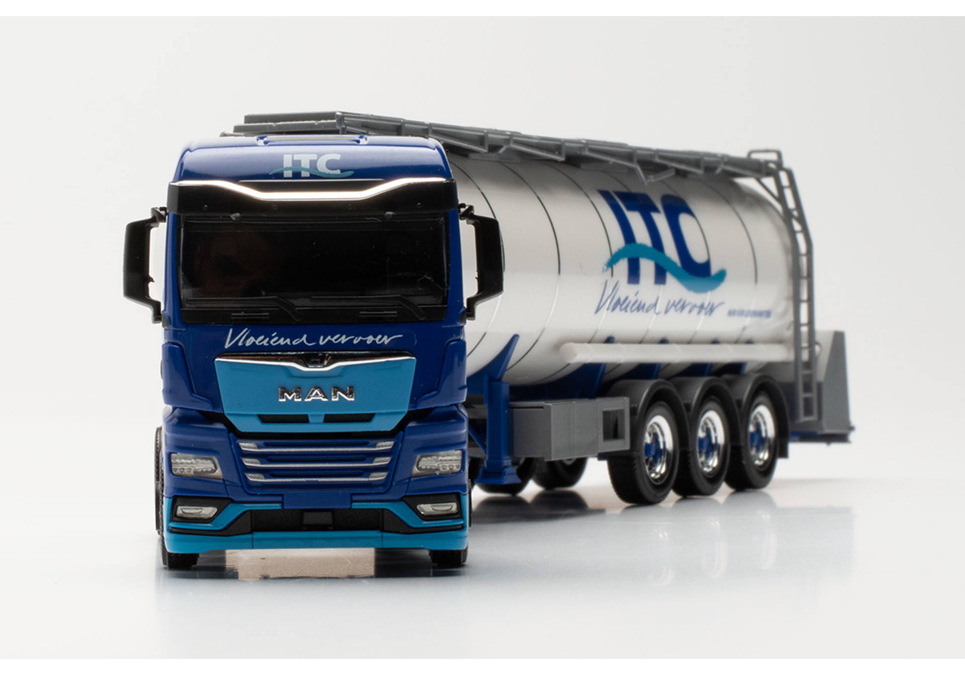 MAN TGX GM chrome tank semitrailer truck „ITC“ (Netherlands/Oss)