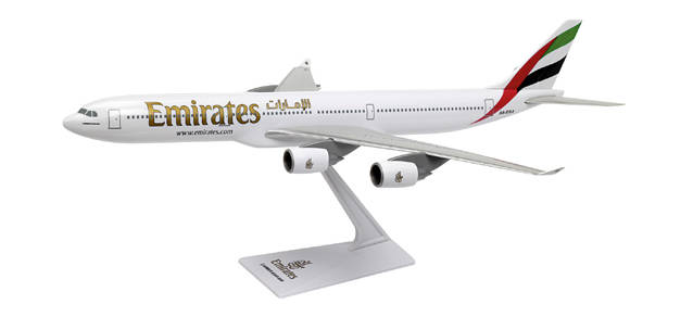 Emirates Airbus A340-500. Artikel wird/ wurde in Wooster-Verpackung ausgeliefert.