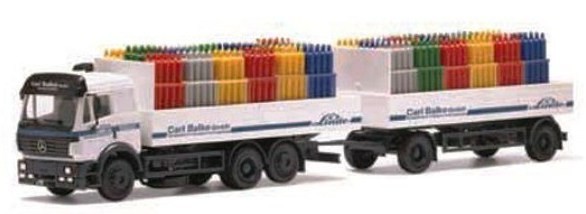 Mercedes-Benz SK '94 platform trailer train 3A/2A with gas bottles