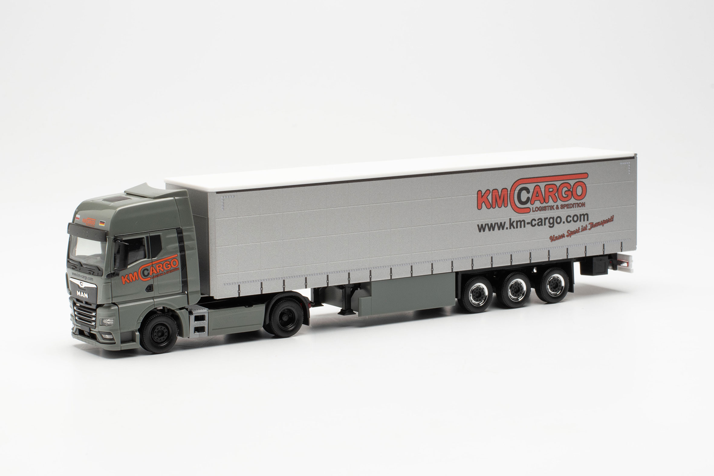 MAN TGX GX curtain canvas semitrailer "KM Cargo"